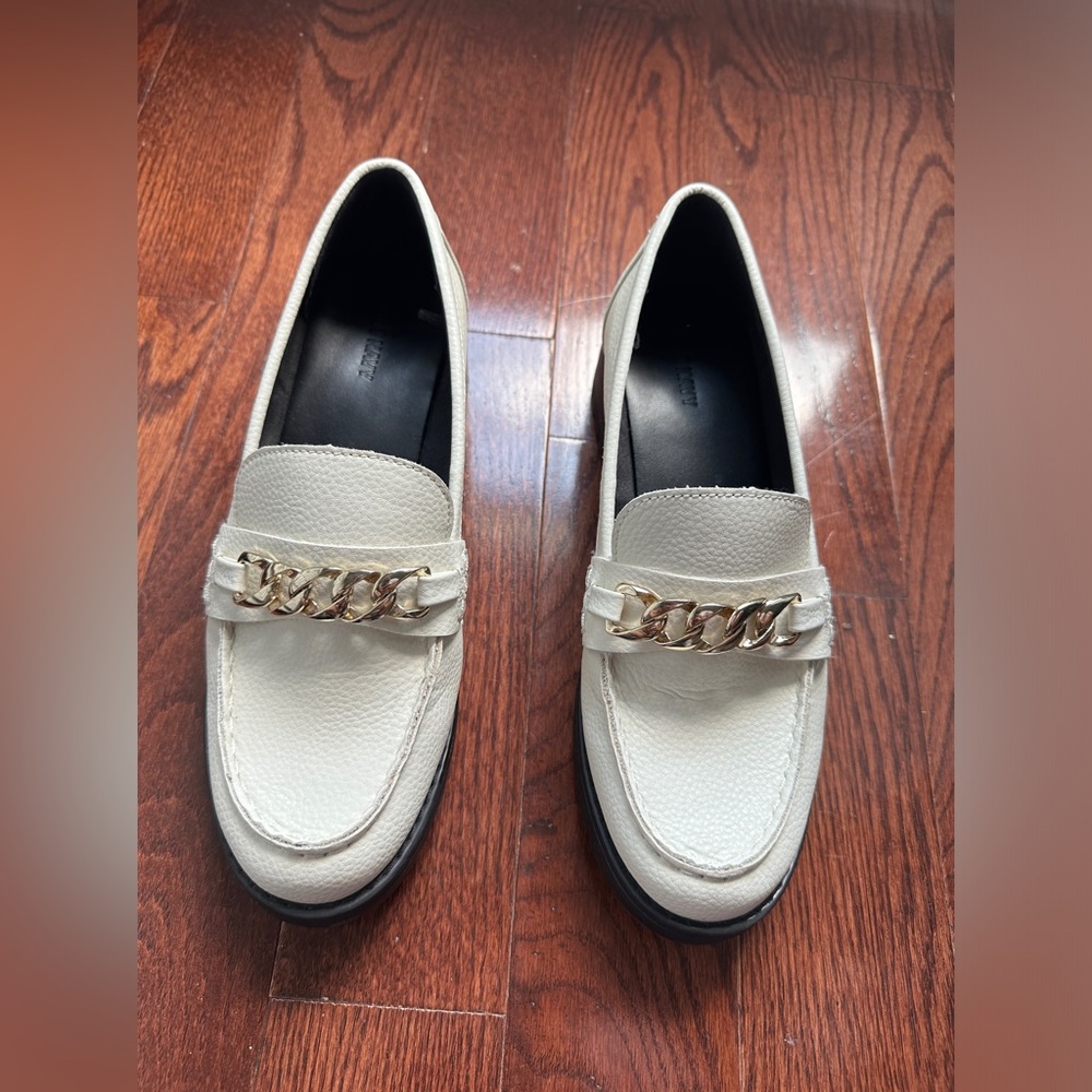 Old Navy Women’s Color Block Loafers with Gold Chain